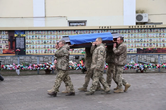 У Луцьку попрощалися з військовим Ігорем Личаком