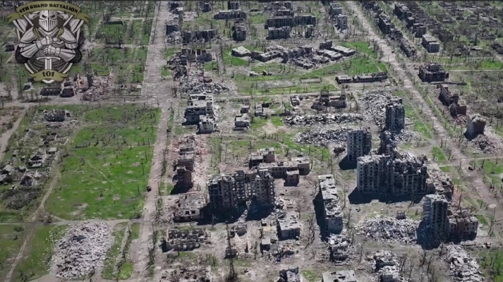 З'явилося нове відео зруйнованого окупантами Торецька