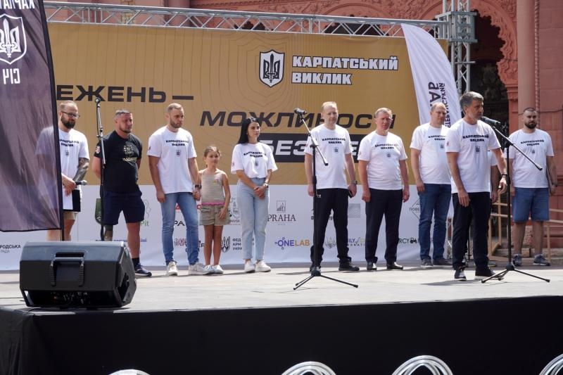 Змагаються ветерани і ветеранки: в Ужгороді - другий день "Карпатського виклику"