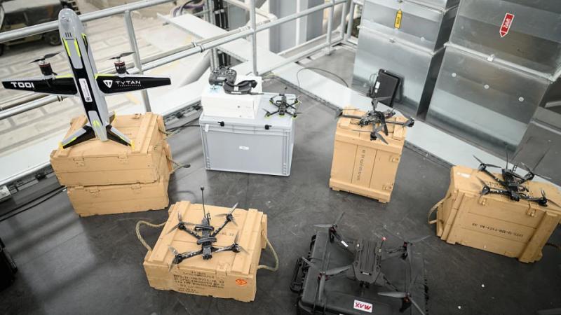 Як штучний інтелект інтегрують у військову сферу: моделі, перспективи, виклики