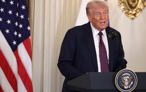 Трамп запровадив нові мита на деревину та меблі