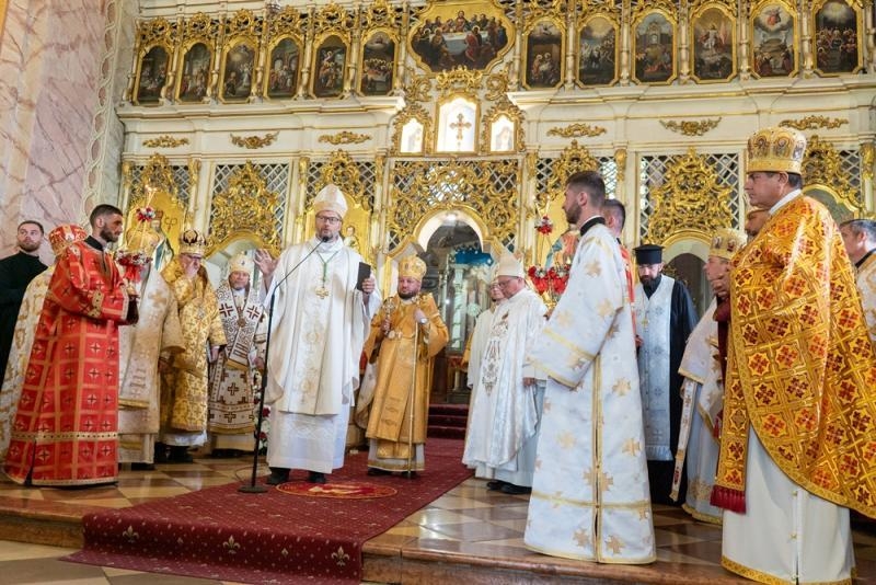 В Ужгороді вклали мощі новопрославленого блаженного Петра Павла Ороса